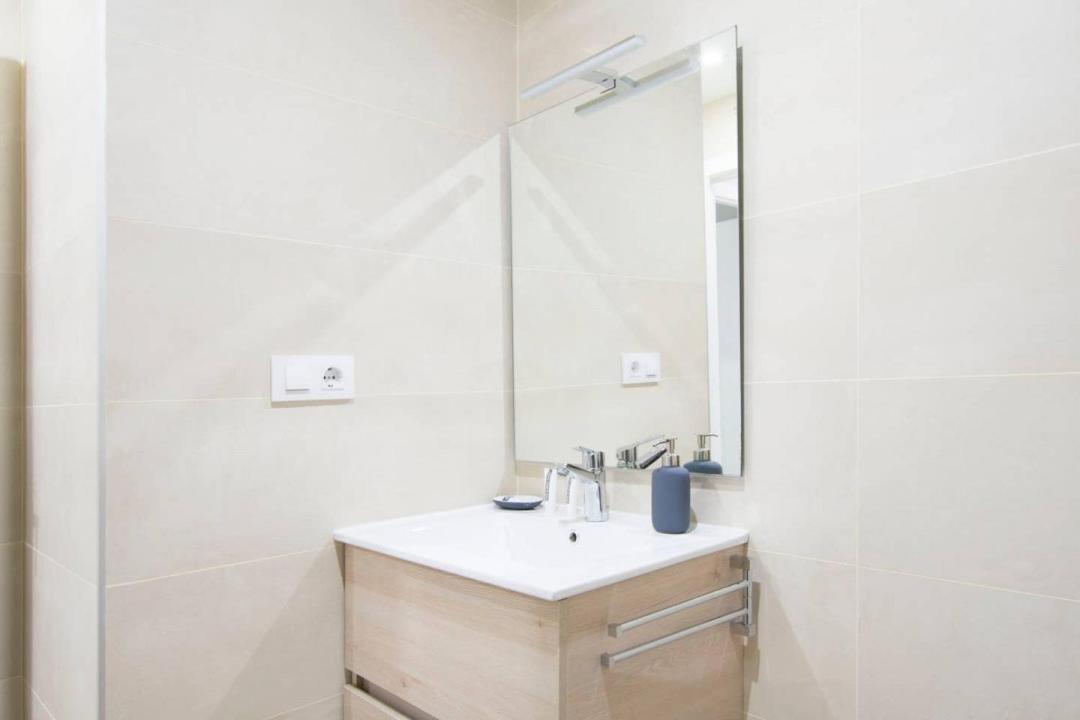 Cruz Apartment Madryt Zewnętrze zdjęcie